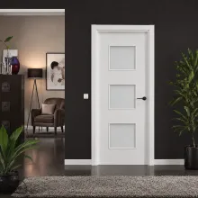 Puerta interior lacada blanca modelo lisa 3V